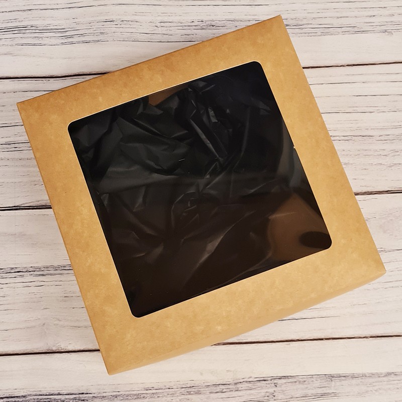 Kartoninė dviejų dalių dėžutė su skaidriu langeliu 210 x 210 x 100 mm