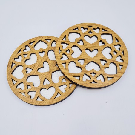 Puodelio padėkliukas „Apvalus su širdelėmis“