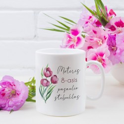 Puodelis: „Moteris 8-asis pasaulio stebuklas“