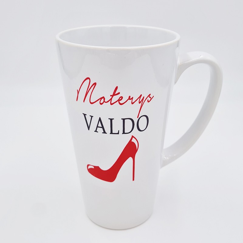 Latte puodelis „Moterys valdo“