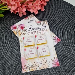 Atvirukas su šokoladukais „Brangiai mamytei“