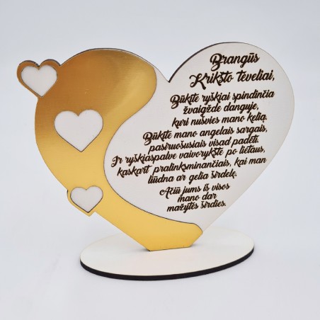 Pastatoma širdis „Brangūs Krikšto tėveliai“