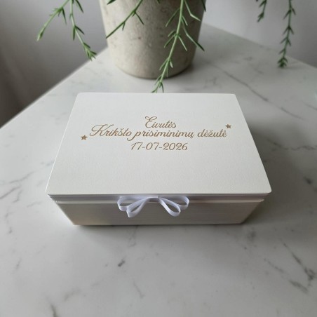 Krikštadėžė su vardu „Krikšto prisiminimų dėžutė“