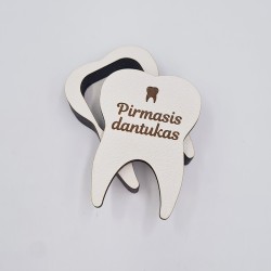 Balta graviruota dėžutė „Pirmasis dantukas“