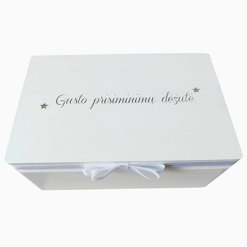Krikštadėžė su vardu „Krikšto prisiminimų dėžutė“